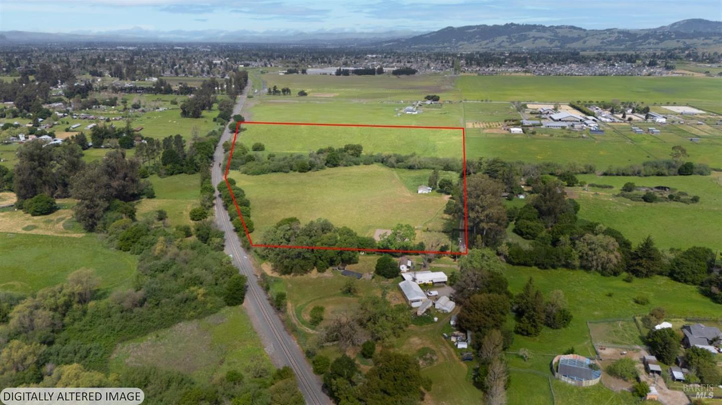 355 Formschlag Lane, Penngrove, CA 94951