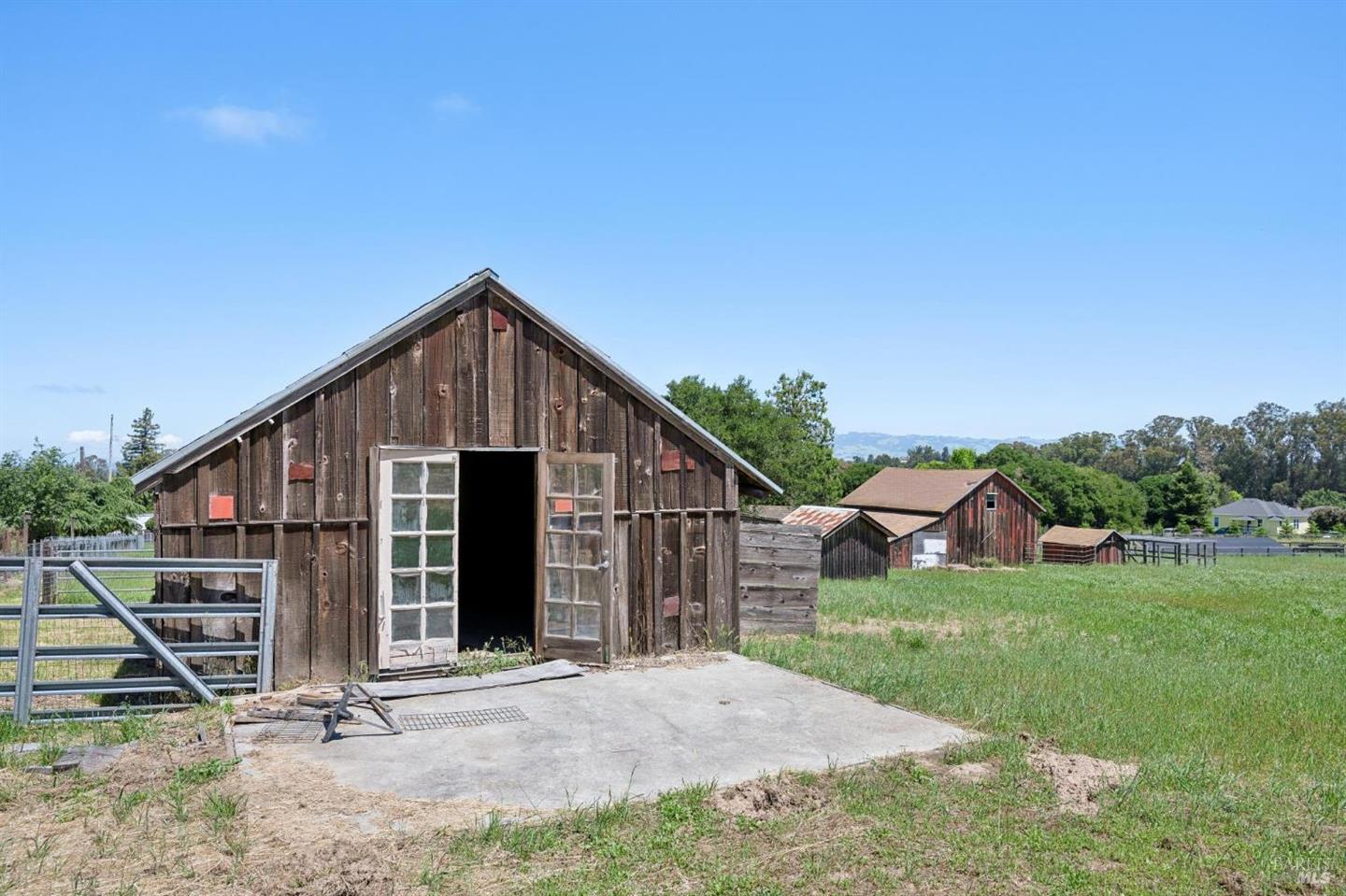 825 Cleveland Avenue photo 4