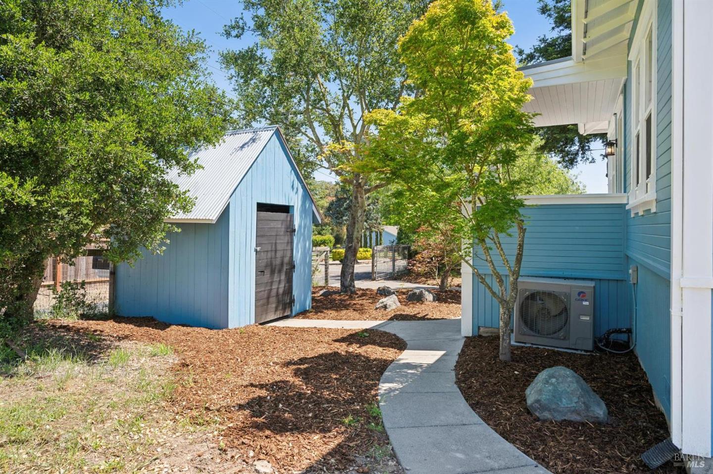 825 Cleveland Avenue photo 38