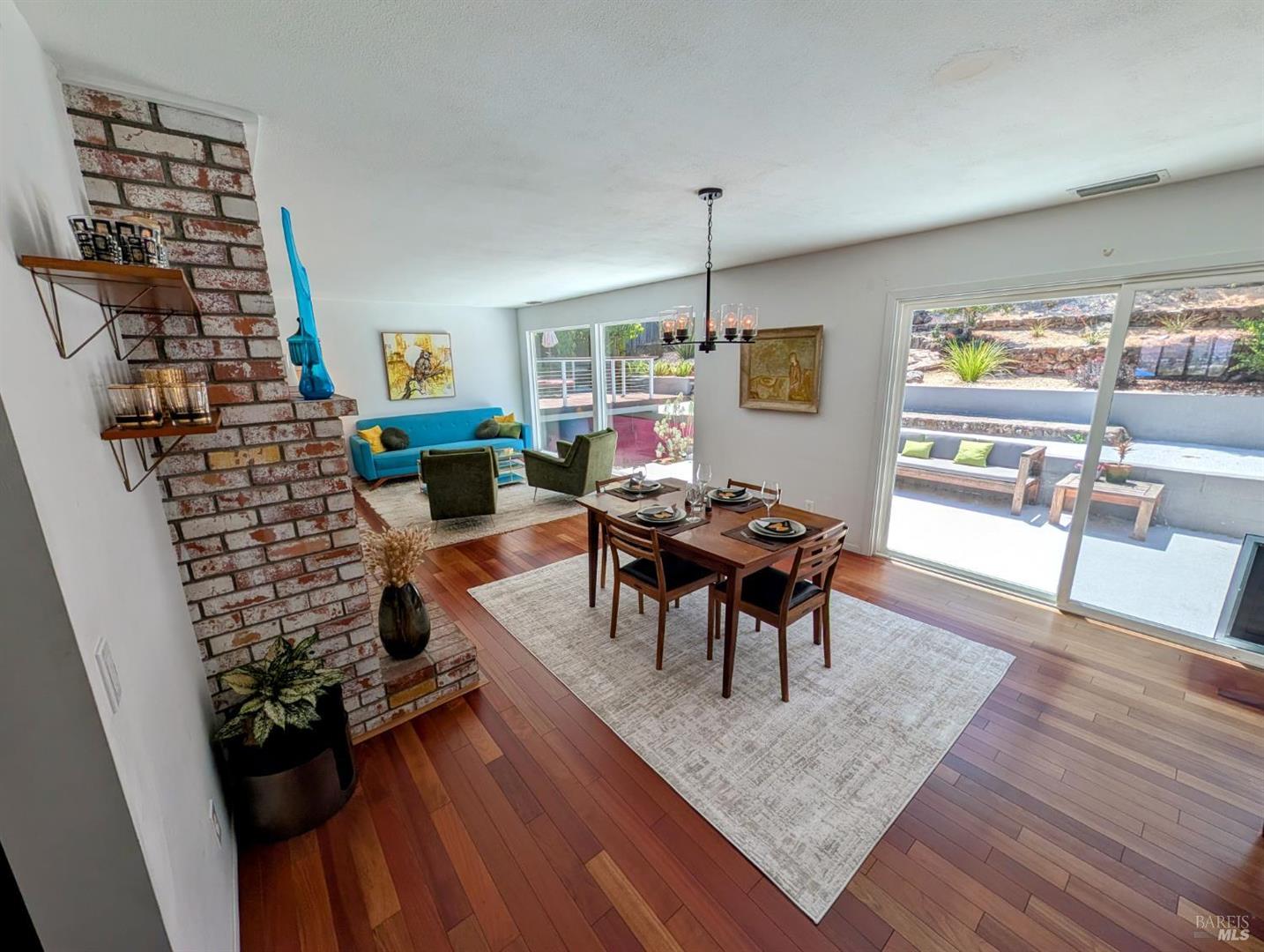 211 Hill Boulevard photo 12