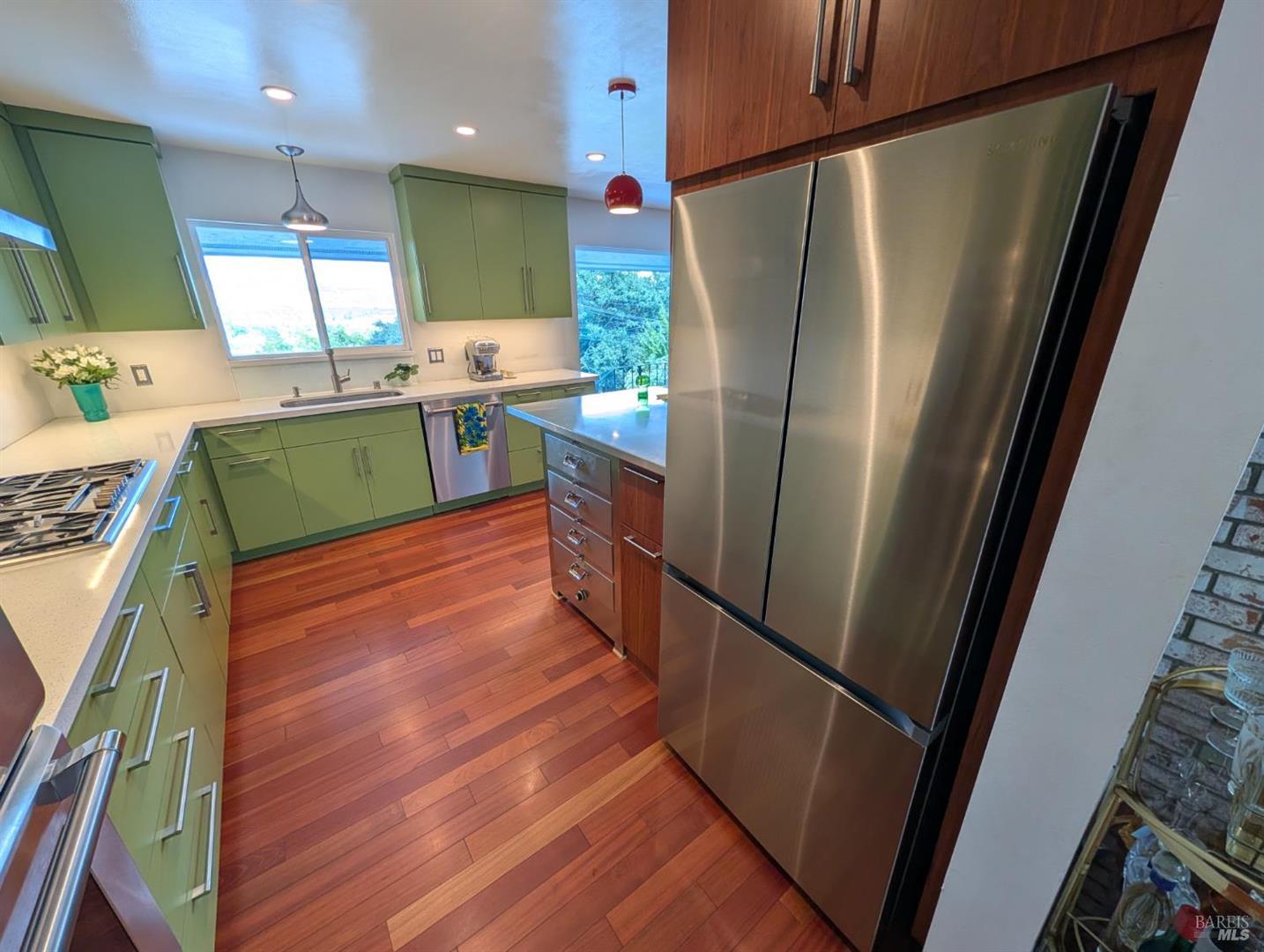 211 Hill Boulevard photo 15