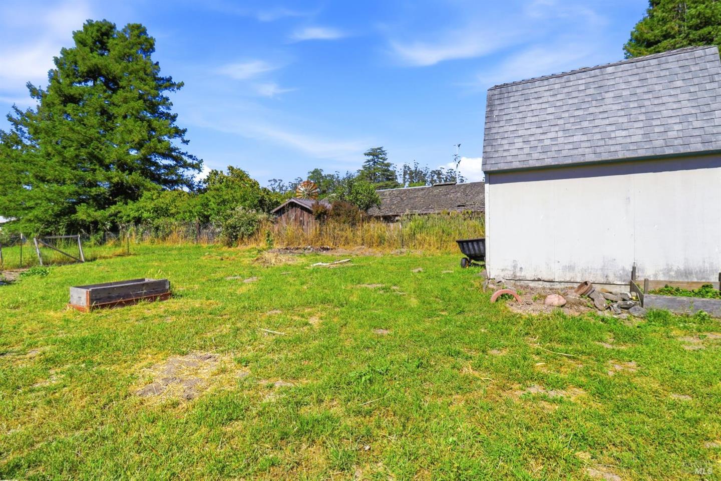 4270 Roblar Road photo 34