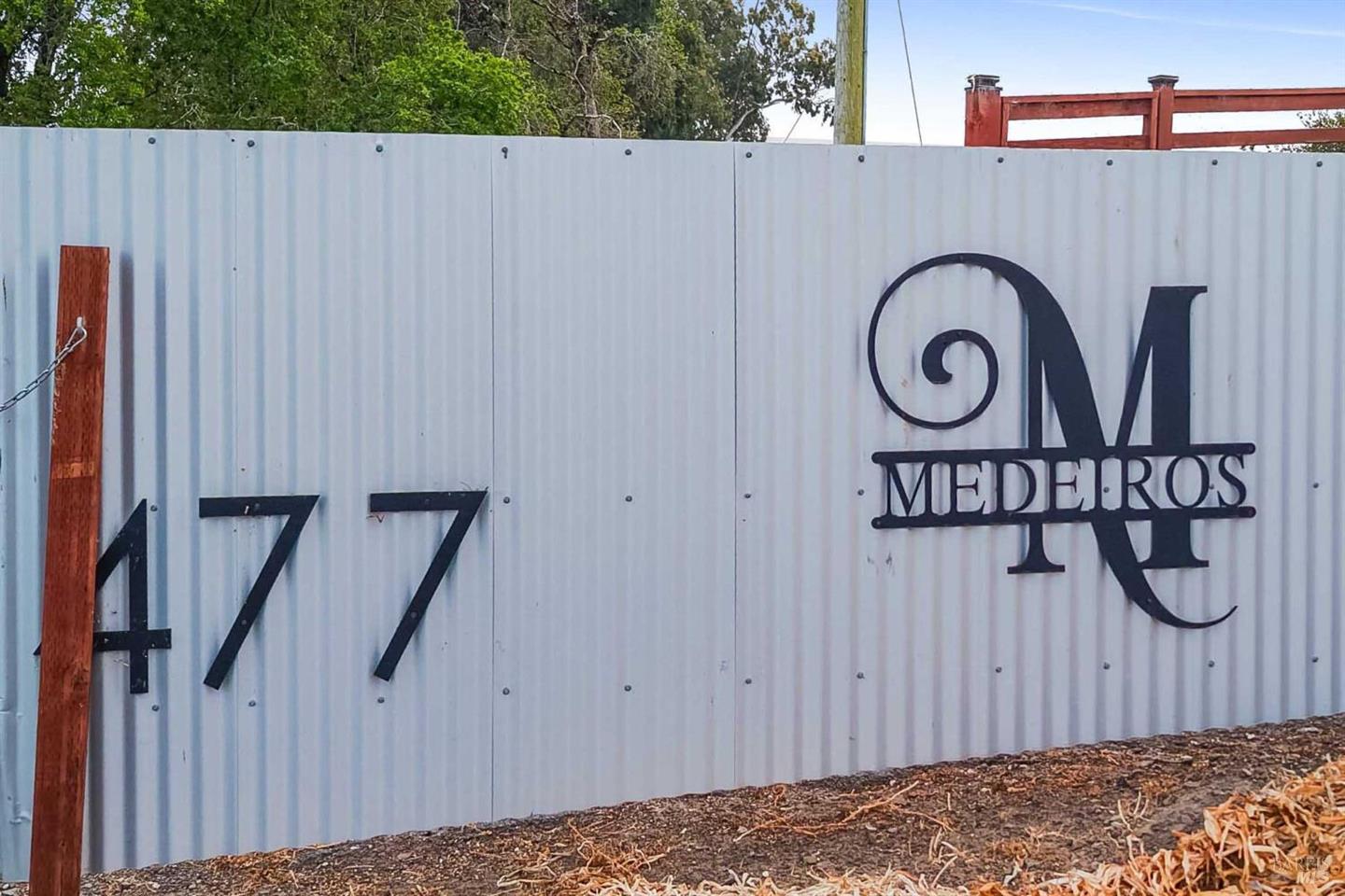 473 Orchard Lane photo 4