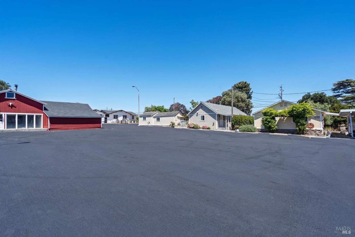 720 Liberty Road photo 35