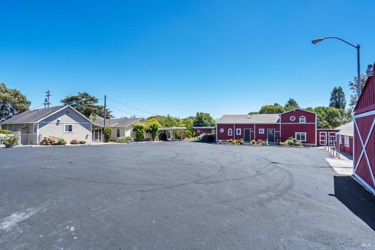 720 Liberty Road photo 37