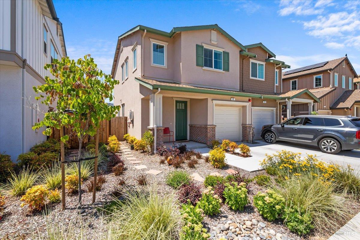 48 Riverbend Lane photo 3