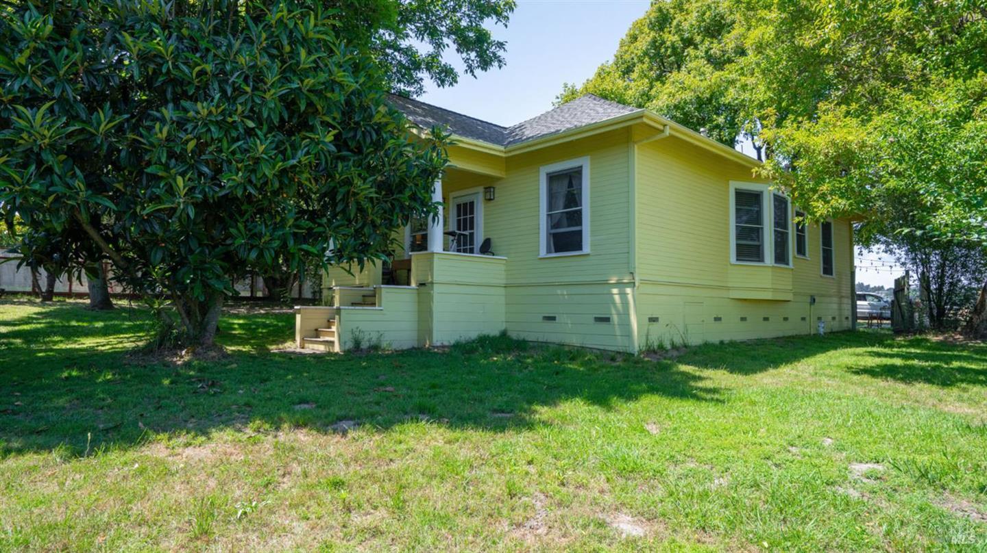4898 Bodega Avenue photo 4
