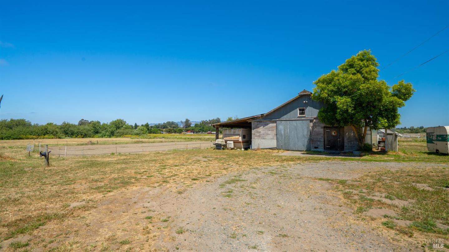 4898 Bodega Avenue photo 34
