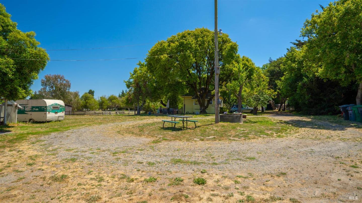 4898 Bodega Avenue photo 35