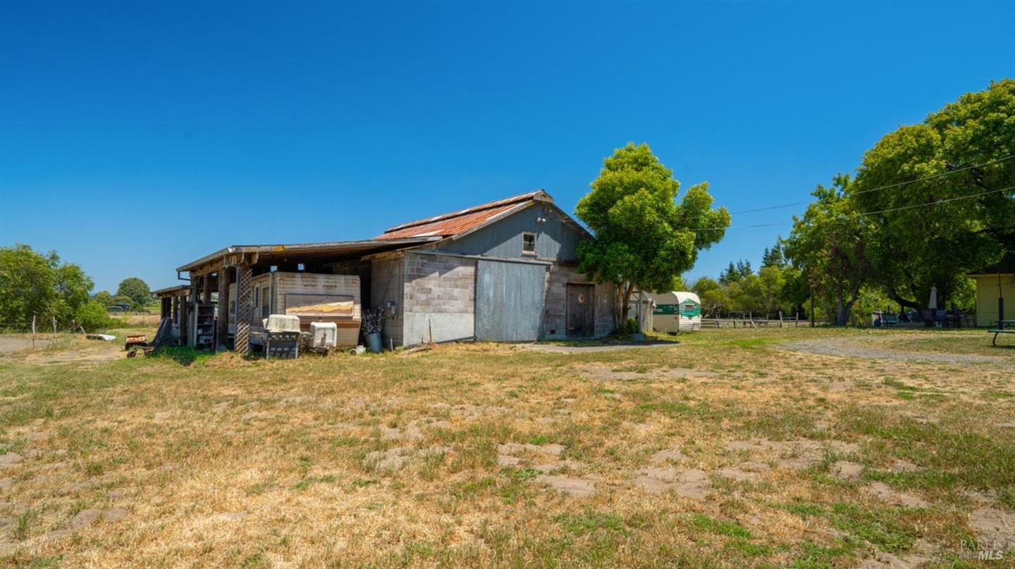 4898 Bodega Avenue photo 36