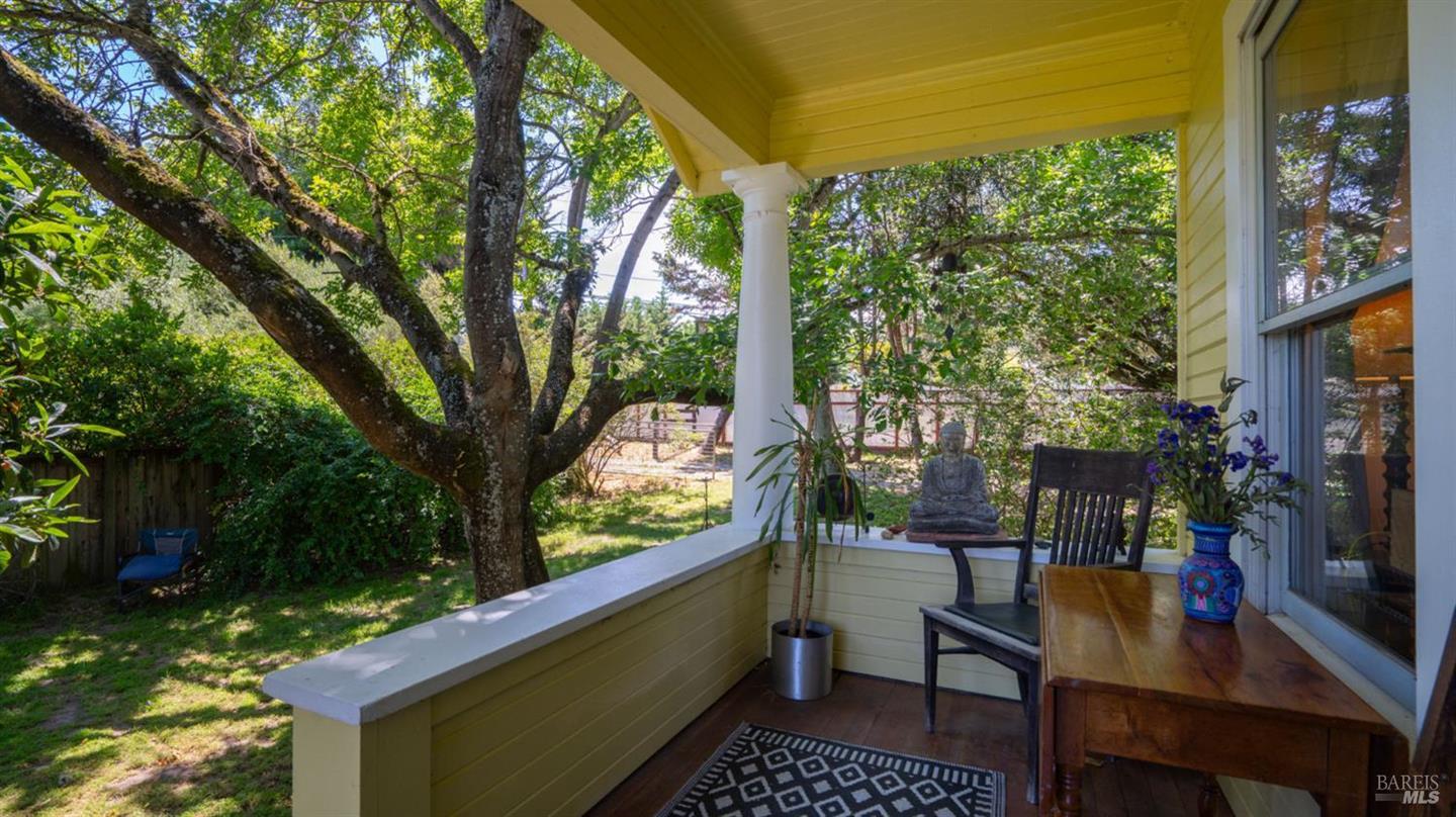 4898 Bodega Avenue photo 5