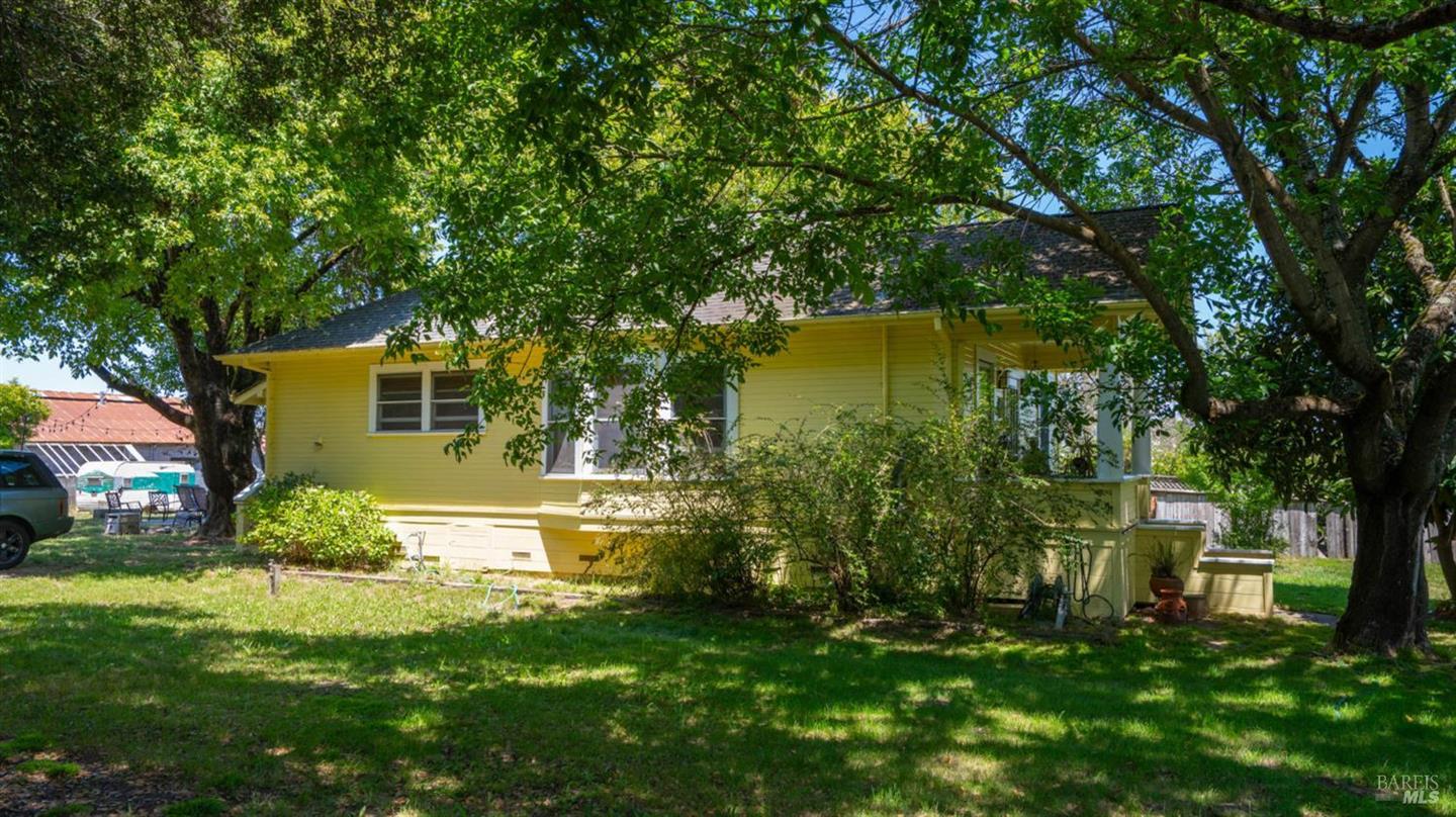 4898 Bodega Avenue photo 8