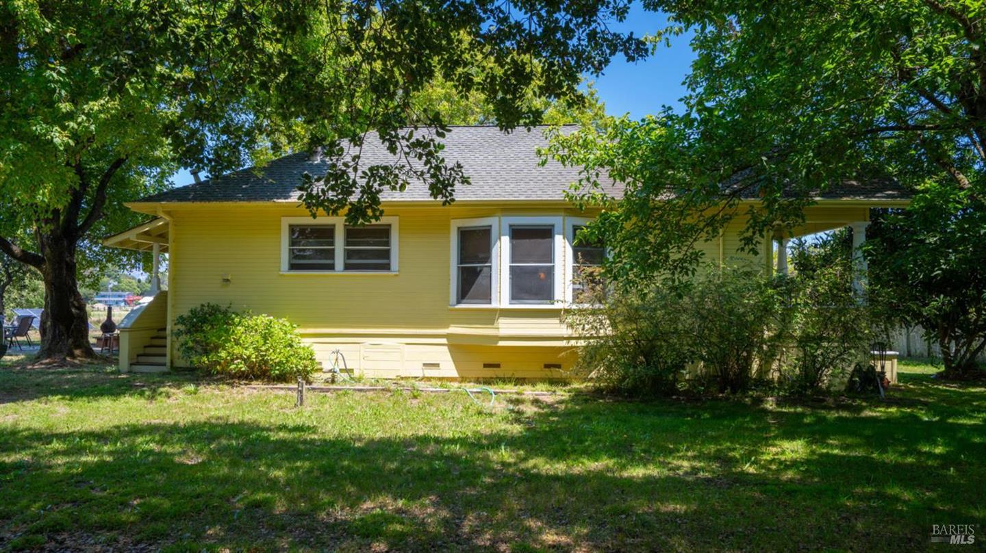 4898 Bodega Avenue photo 9