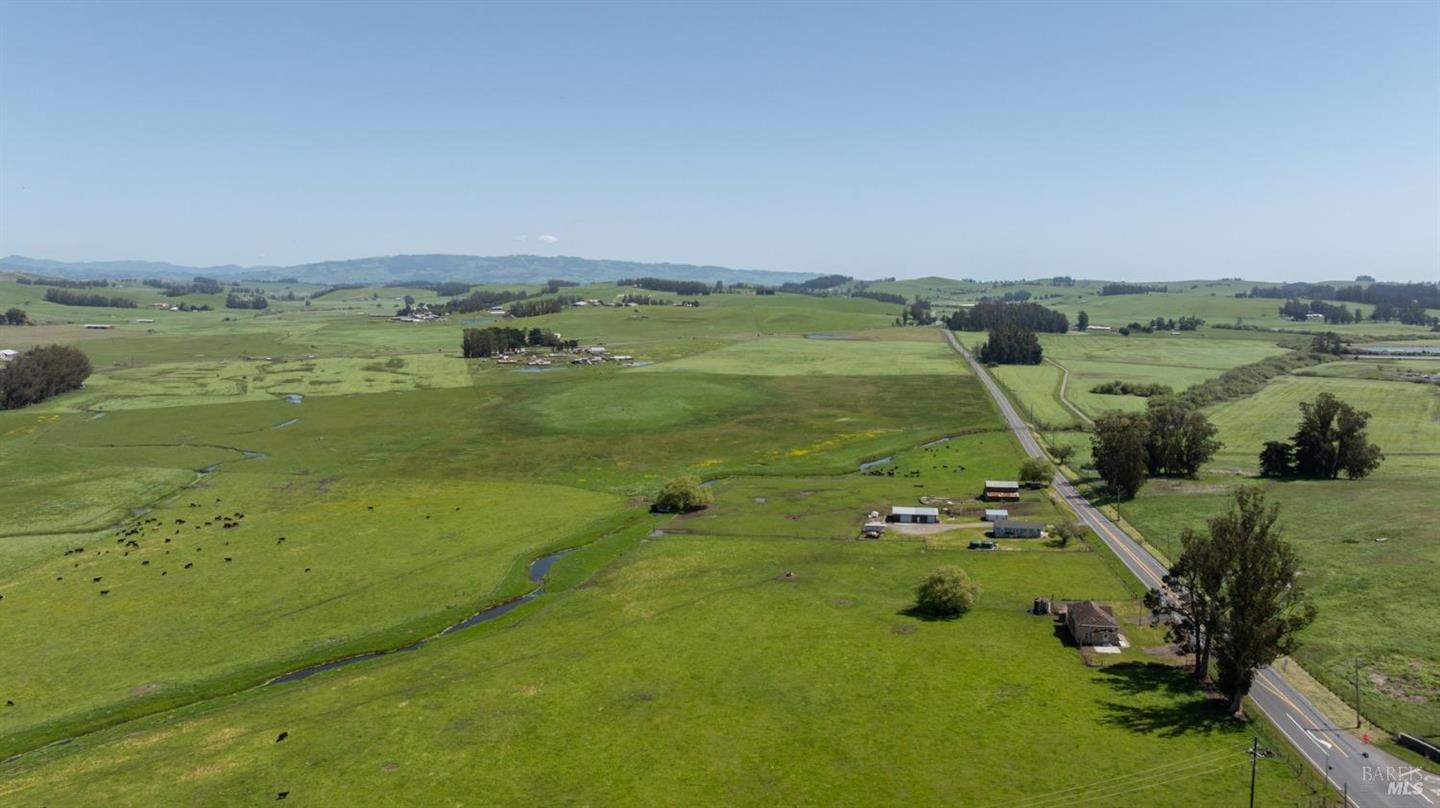 530 Tomales Road photo 11