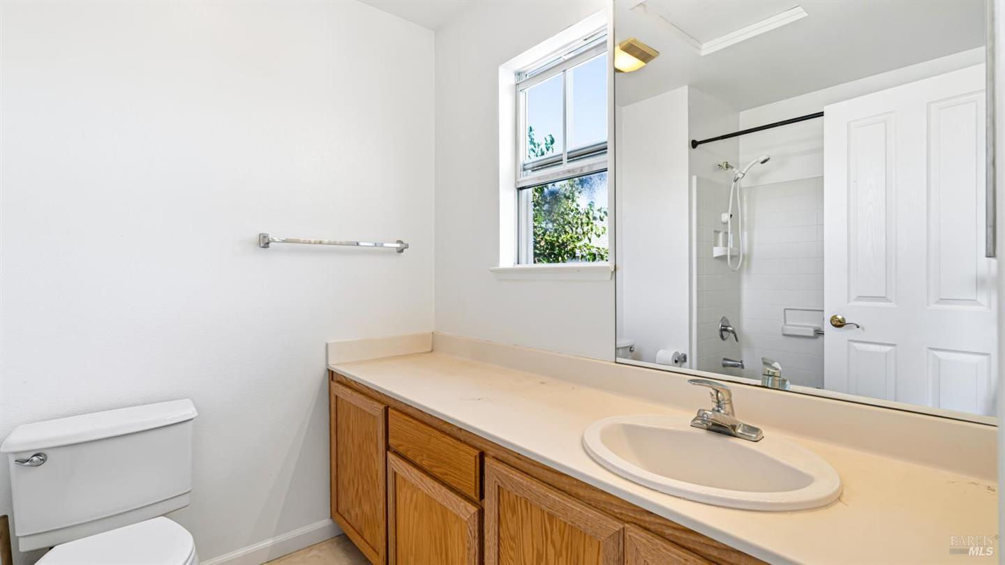 1013 Warren Drive photo 35