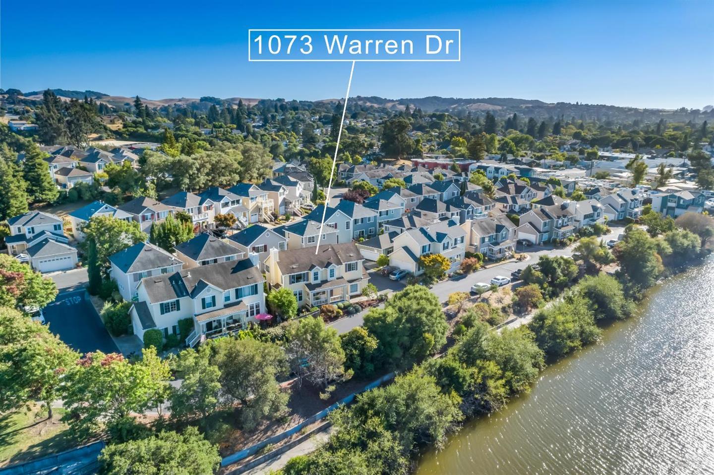 1073 Warren Drive photo 2