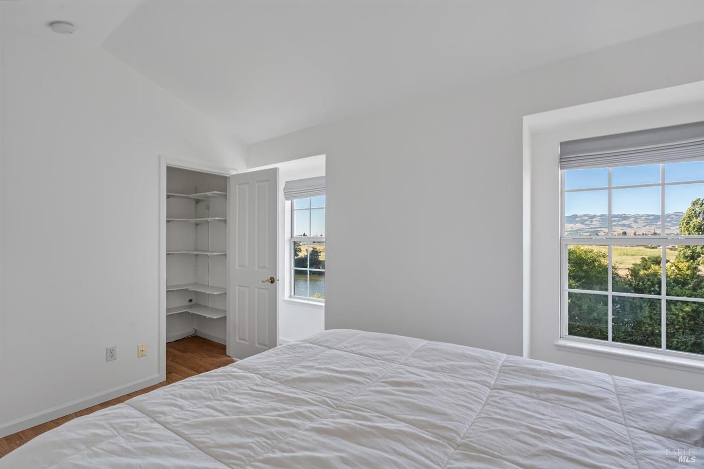 1073 Warren Drive photo 19