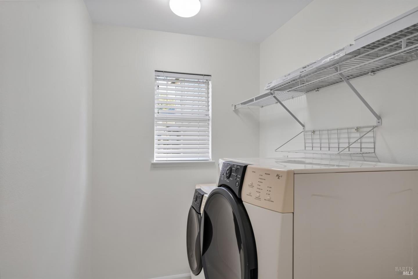1073 Warren Drive photo 23