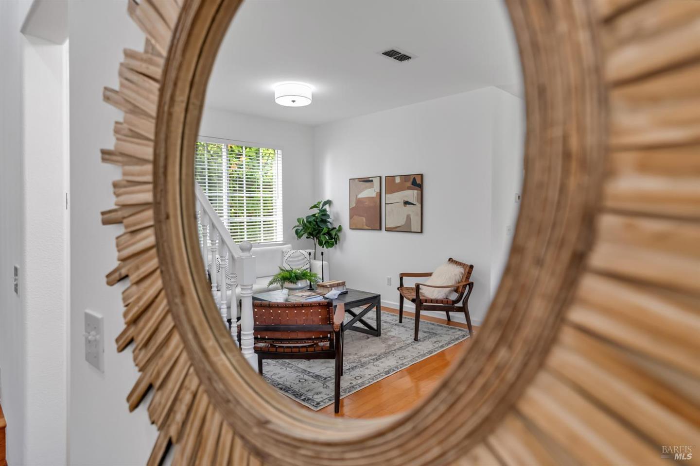 1073 Warren Drive photo 29