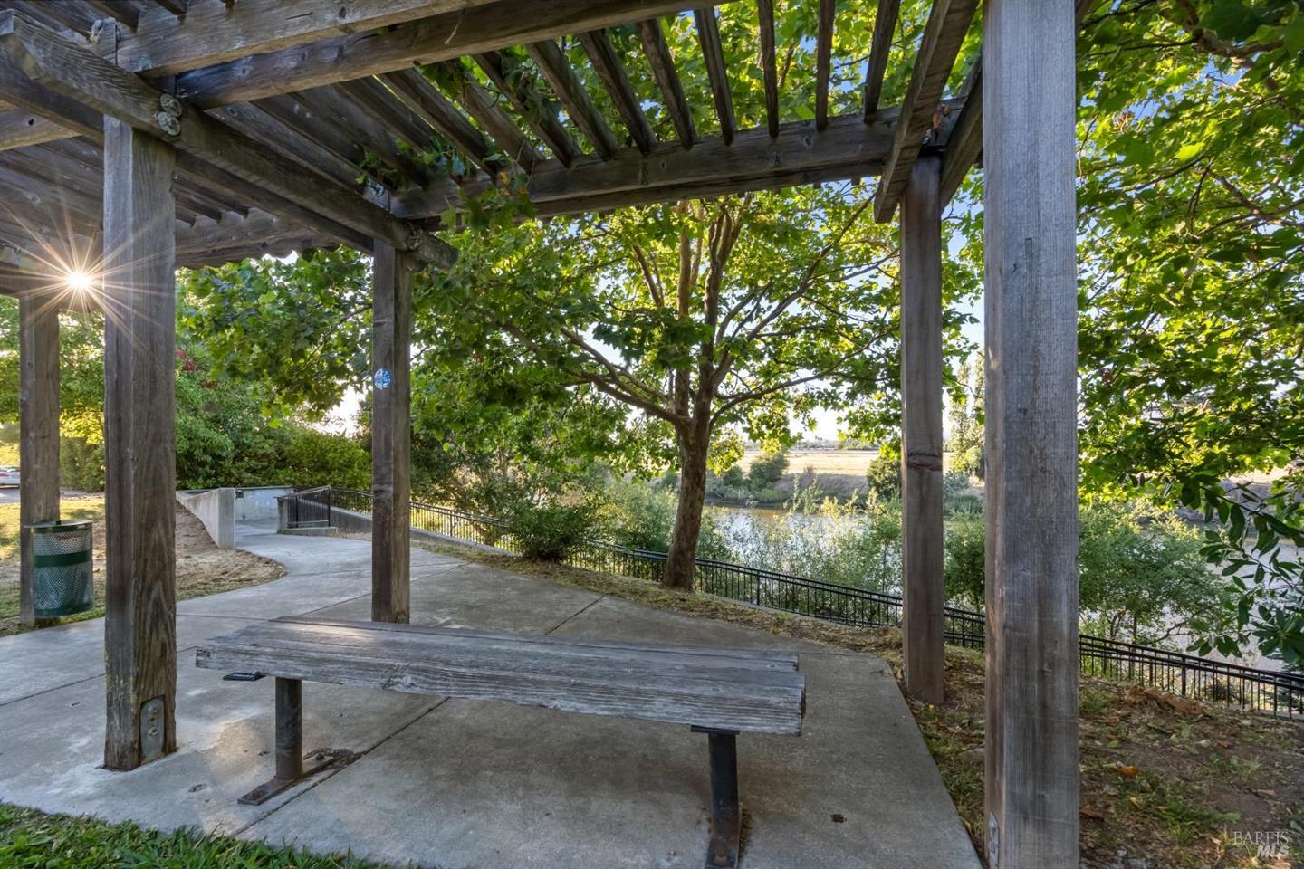 1073 Warren Drive photo 39