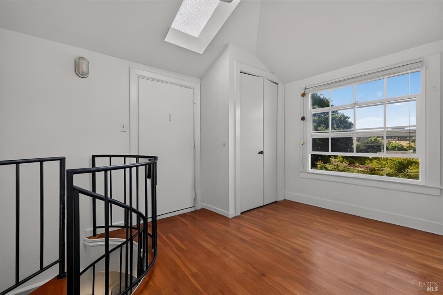 442 Marshall Avenue photo 77