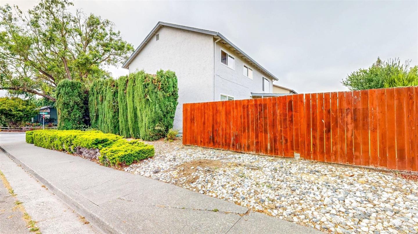 1702 Capistrano Drive photo 64