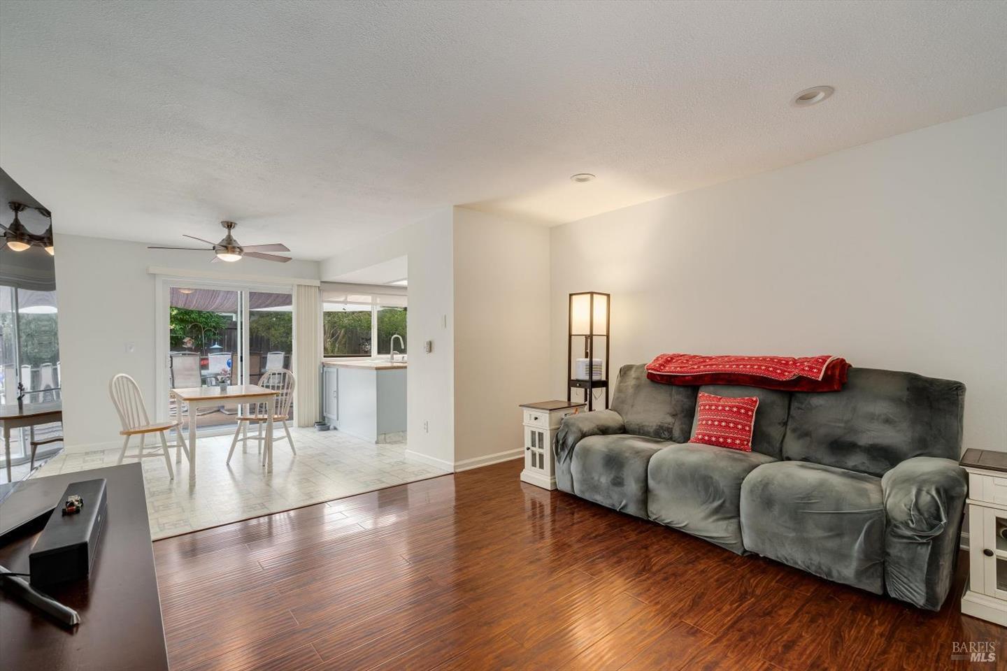 2076 Harrison Street photo 14