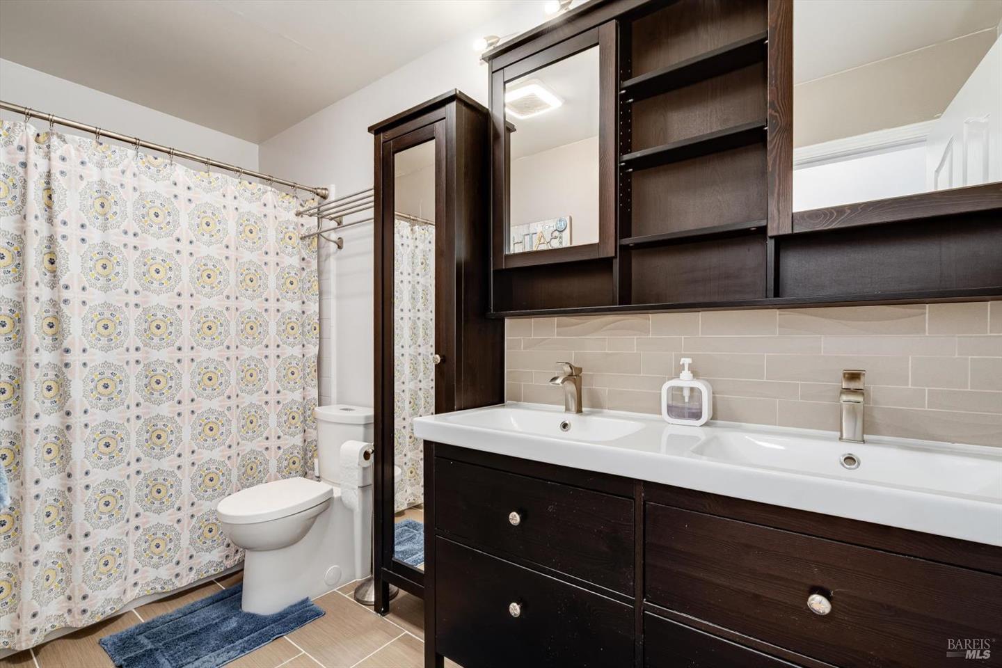 2076 Harrison Street photo 19