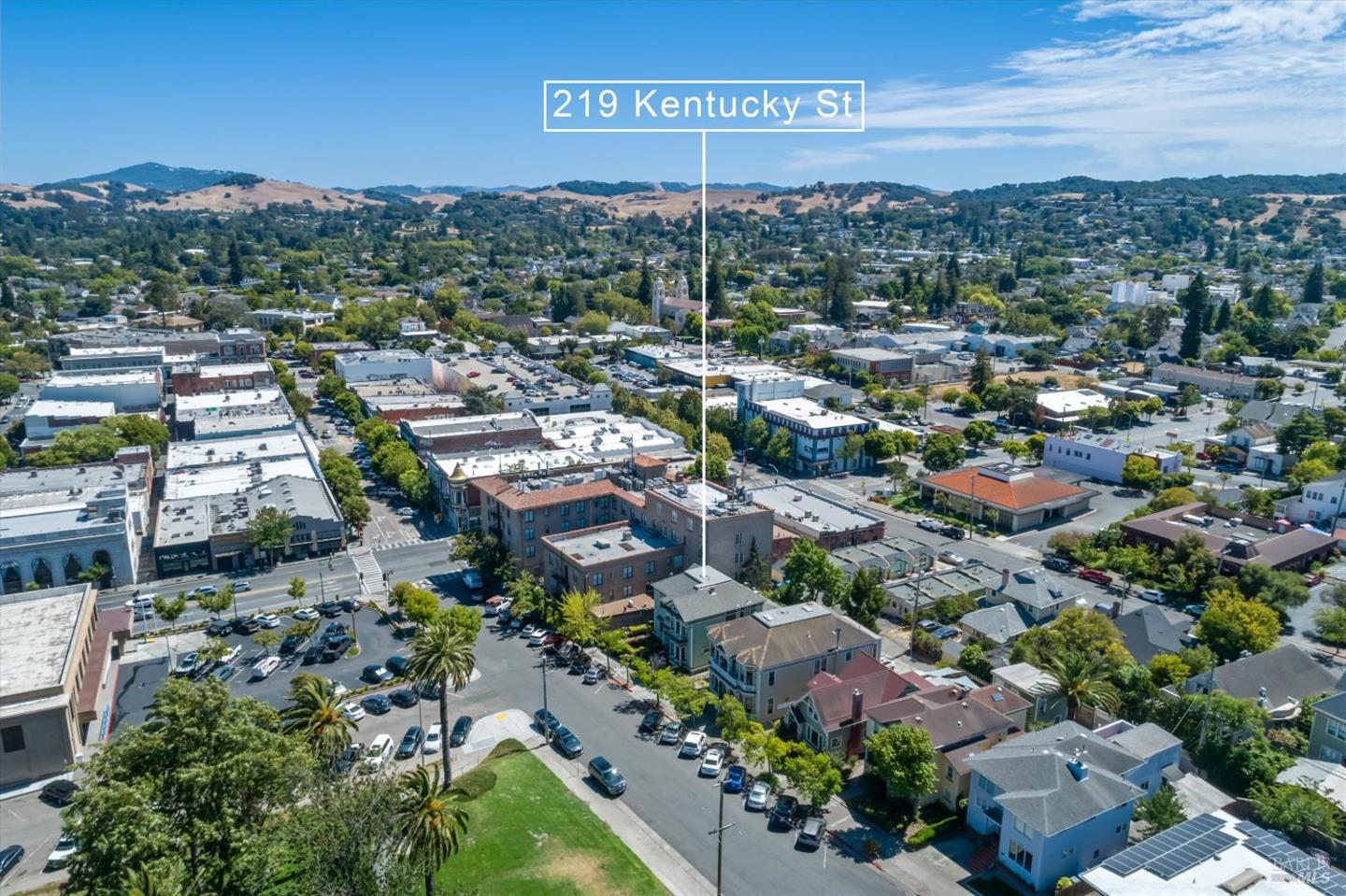 219 Kentucky Street photo 4