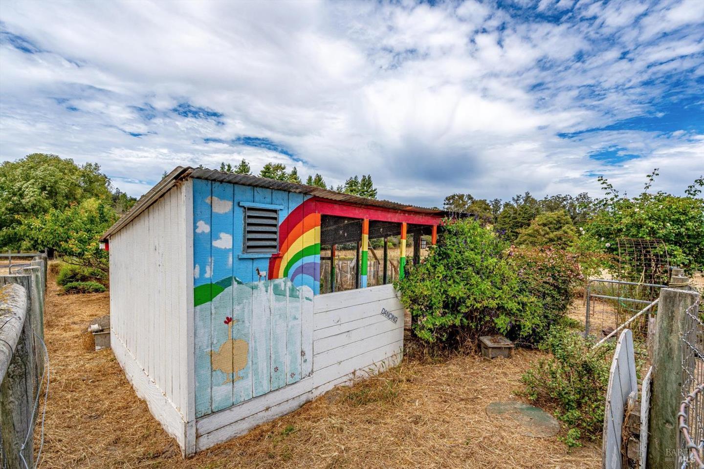 426 King Road photo 56