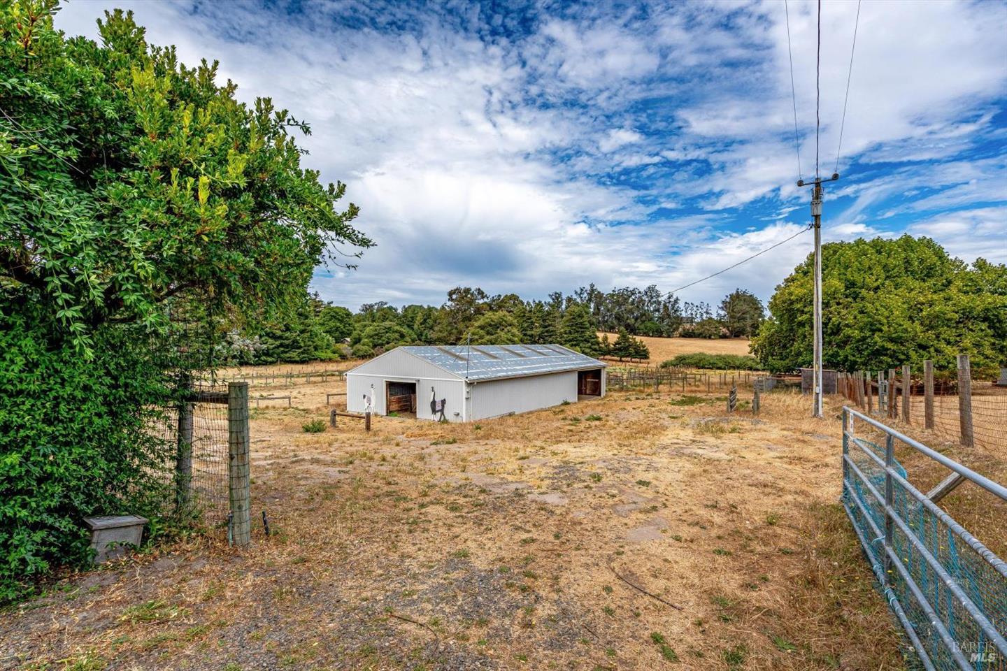 426 King Road photo 75