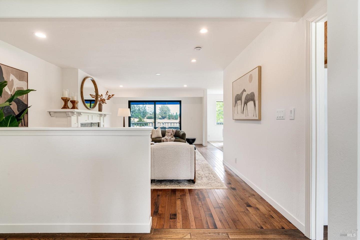 426 King Road photo 9
