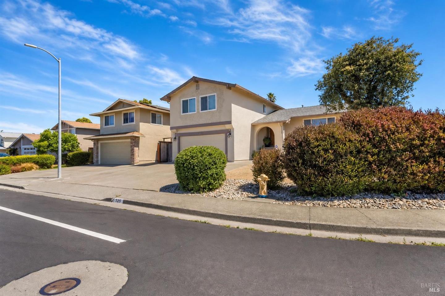 725 Park Lane photo 4