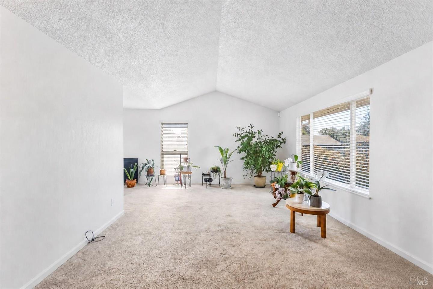 725 Park Lane photo 7