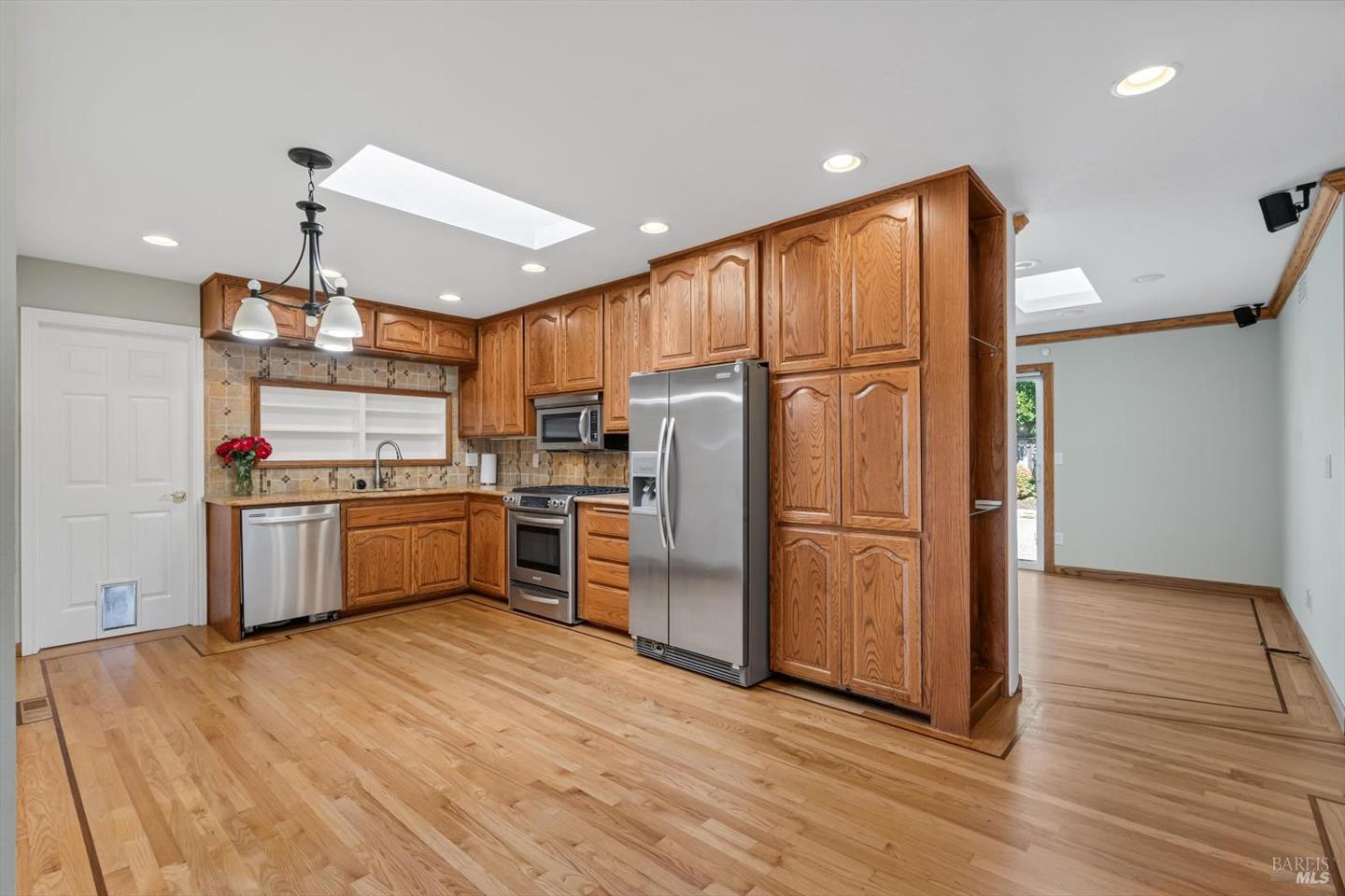 1295 Beechwood Drive photo 8