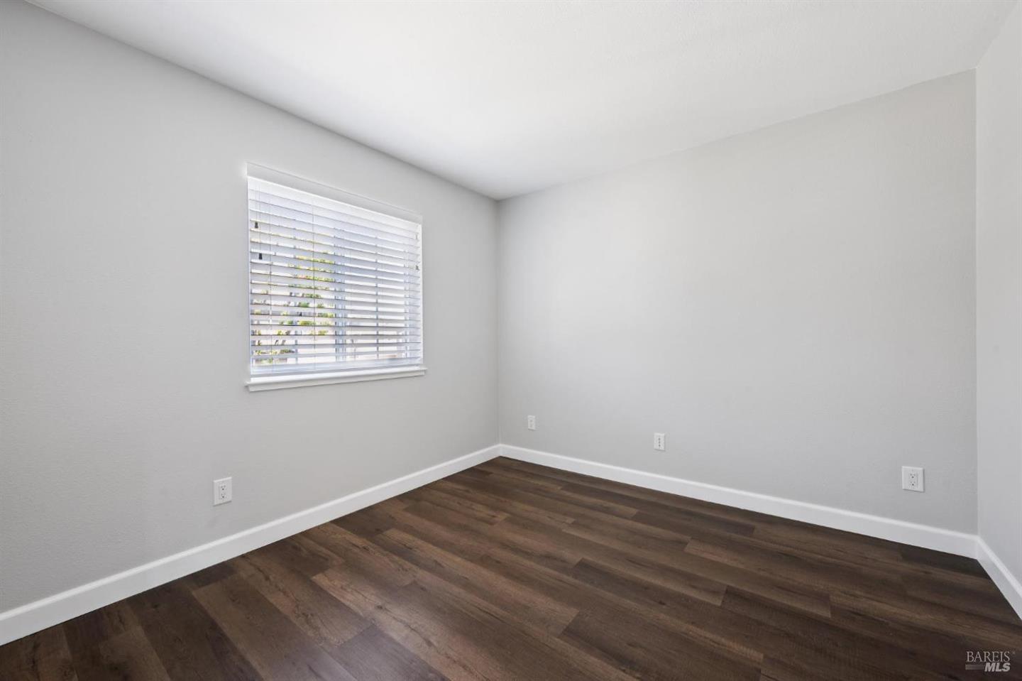 2032 Easton Drive photo 19