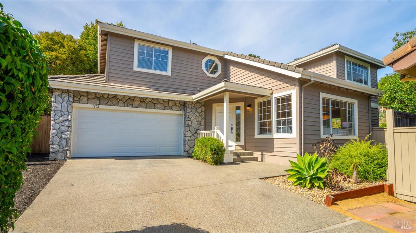 1252 B Street, Petaluma, CA 94952/94954