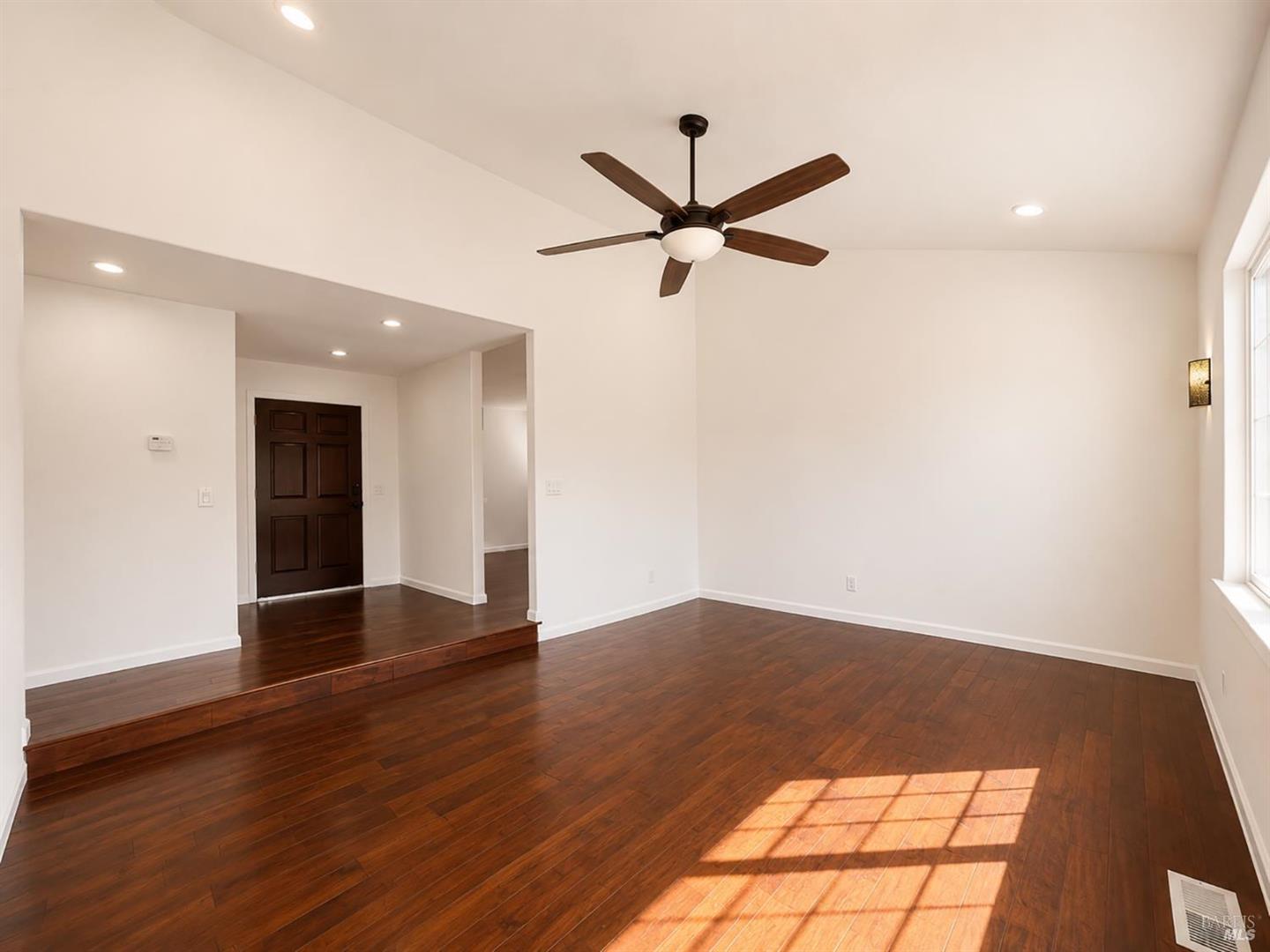 1641 E Madison Street photo 18