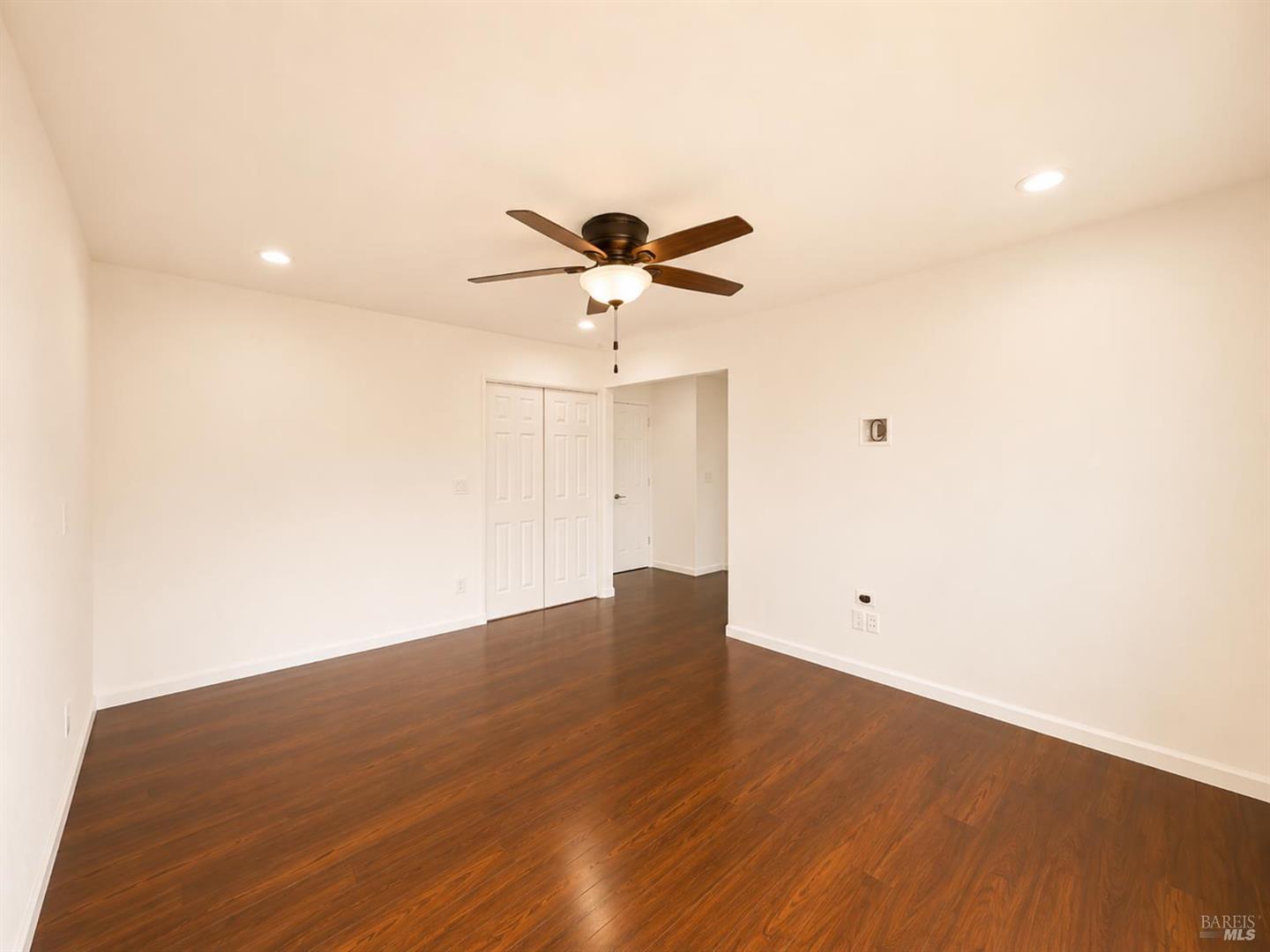 1641 E Madison Street photo 20