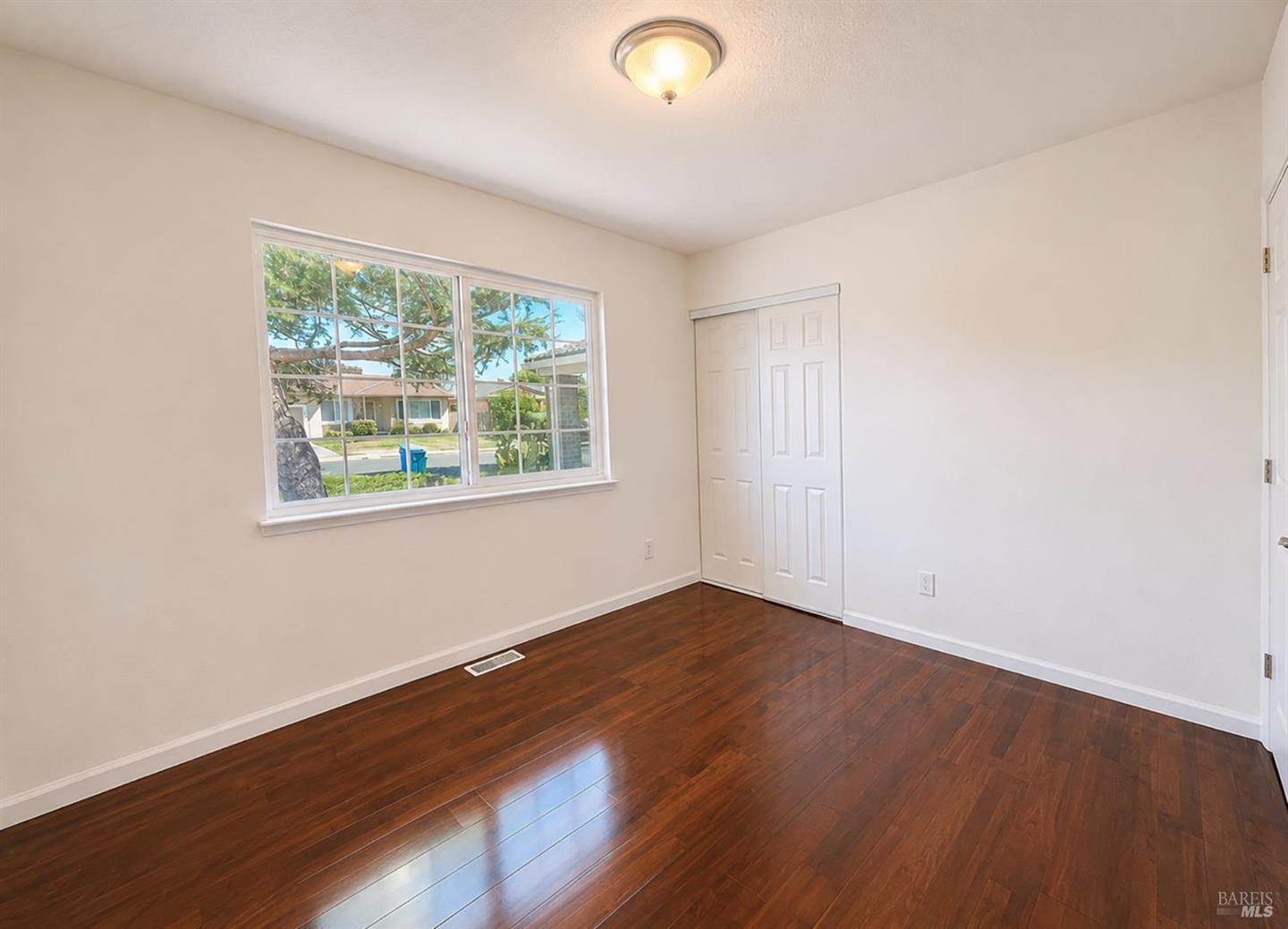 1641 E Madison Street photo 23