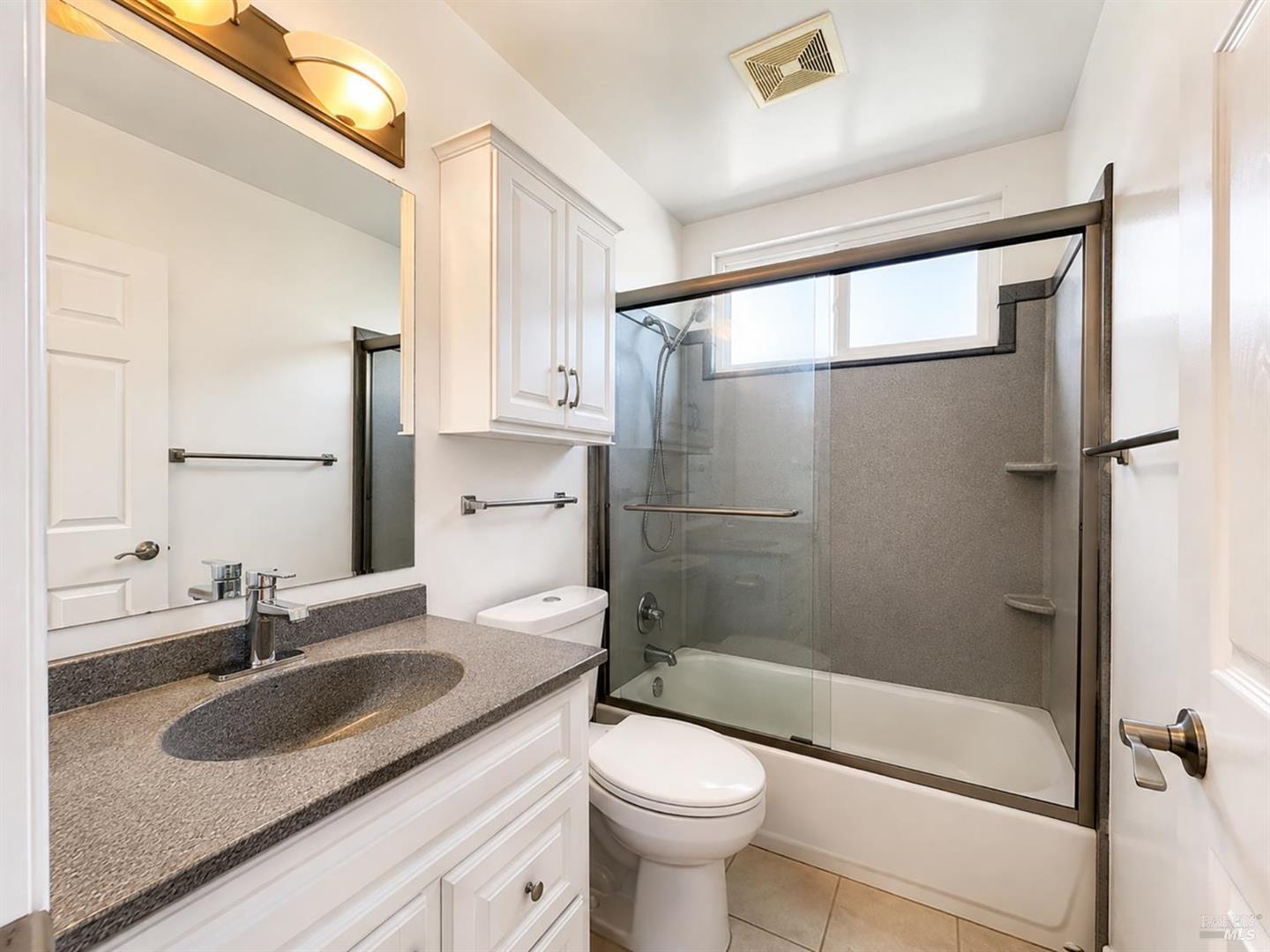 1641 E Madison Street photo 28