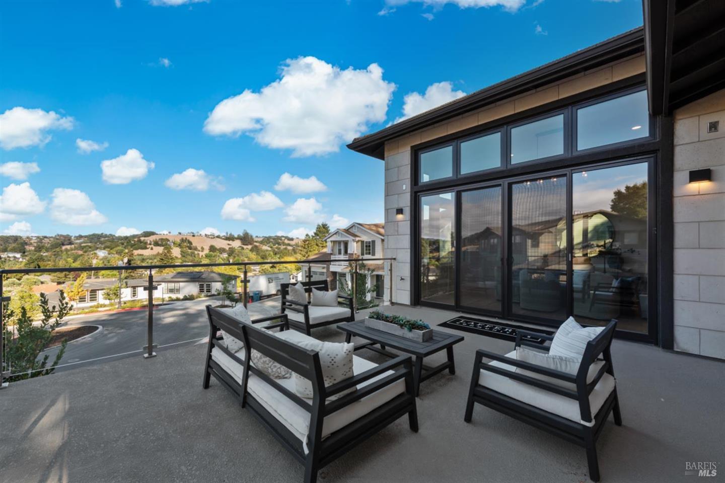 22 Oak Knoll Court photo 16
