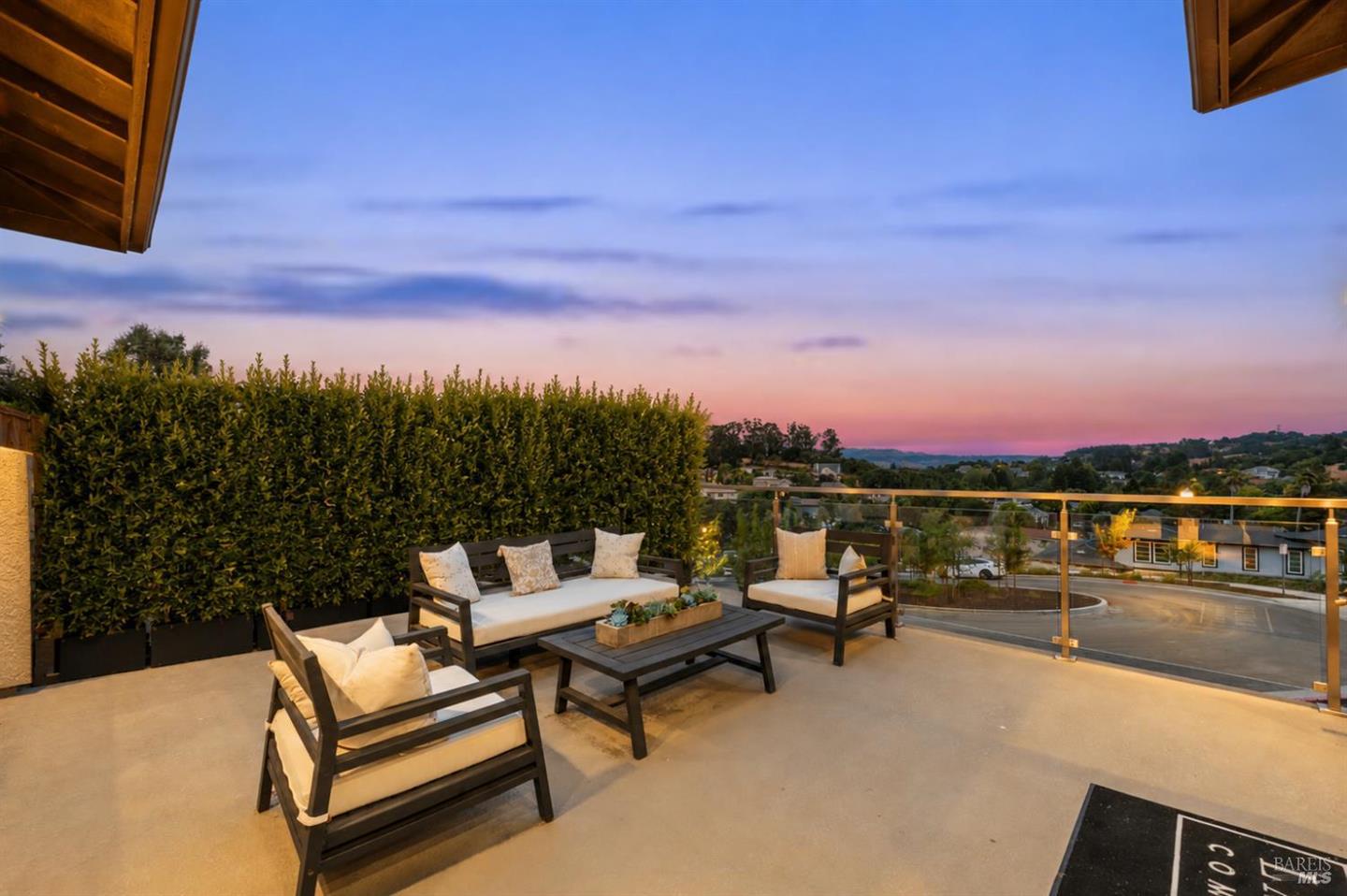 22 Oak Knoll Court photo 17