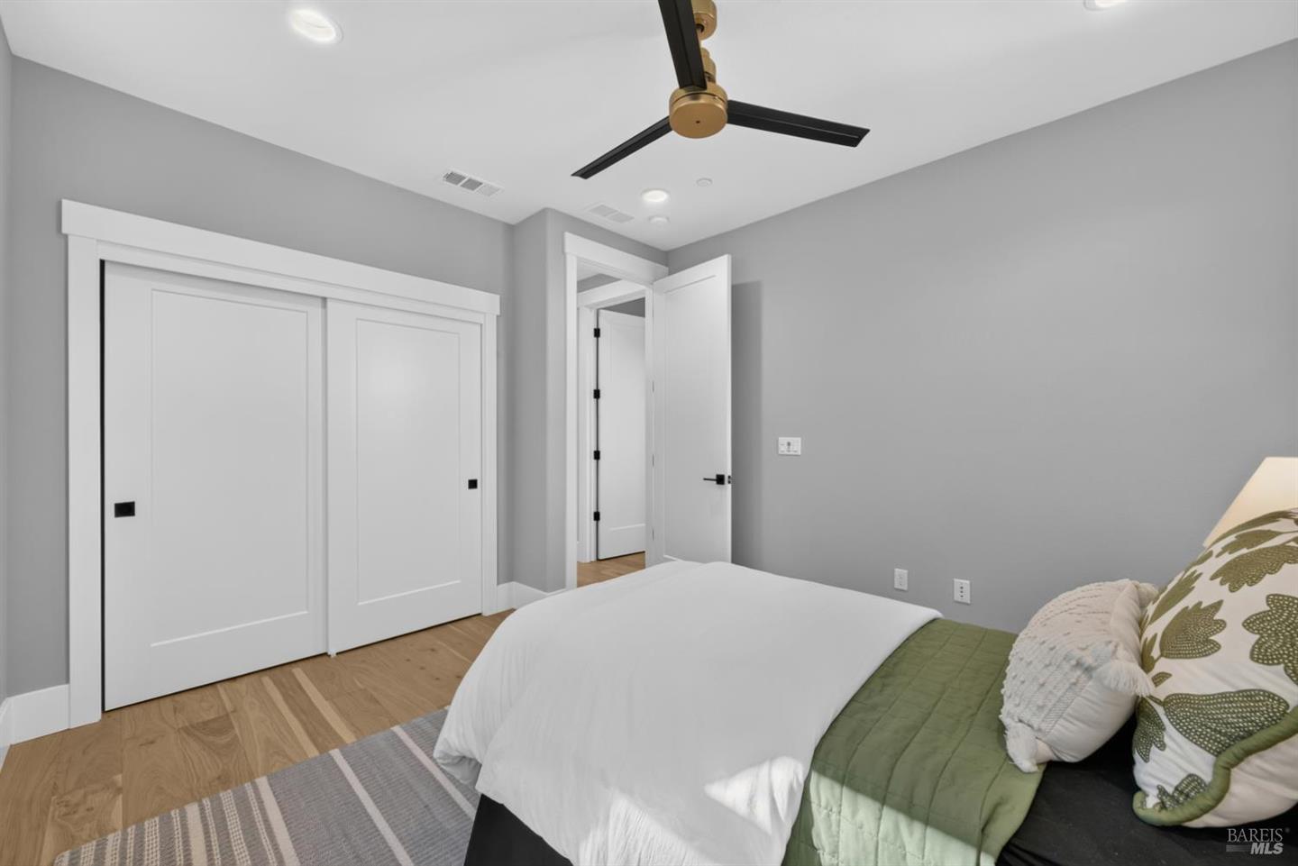 22 Oak Knoll Court photo 26