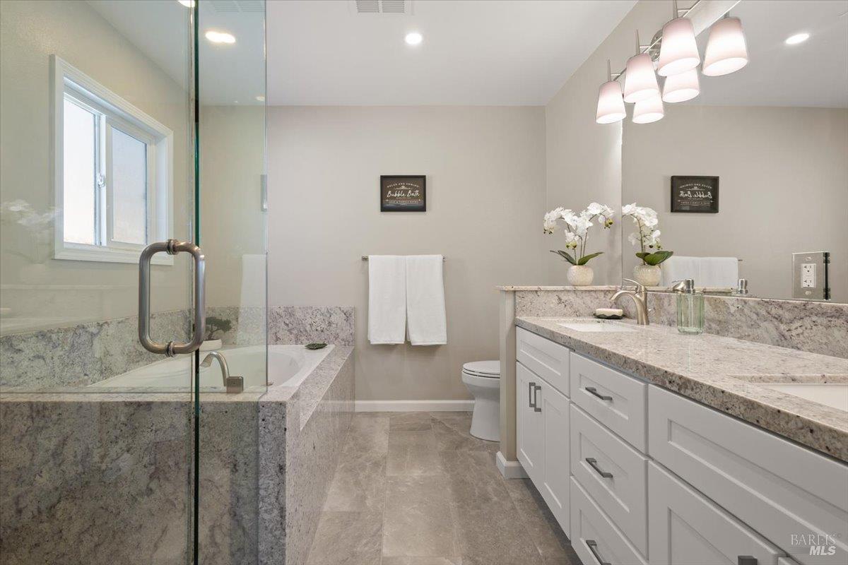 492 Albert Way photo 49