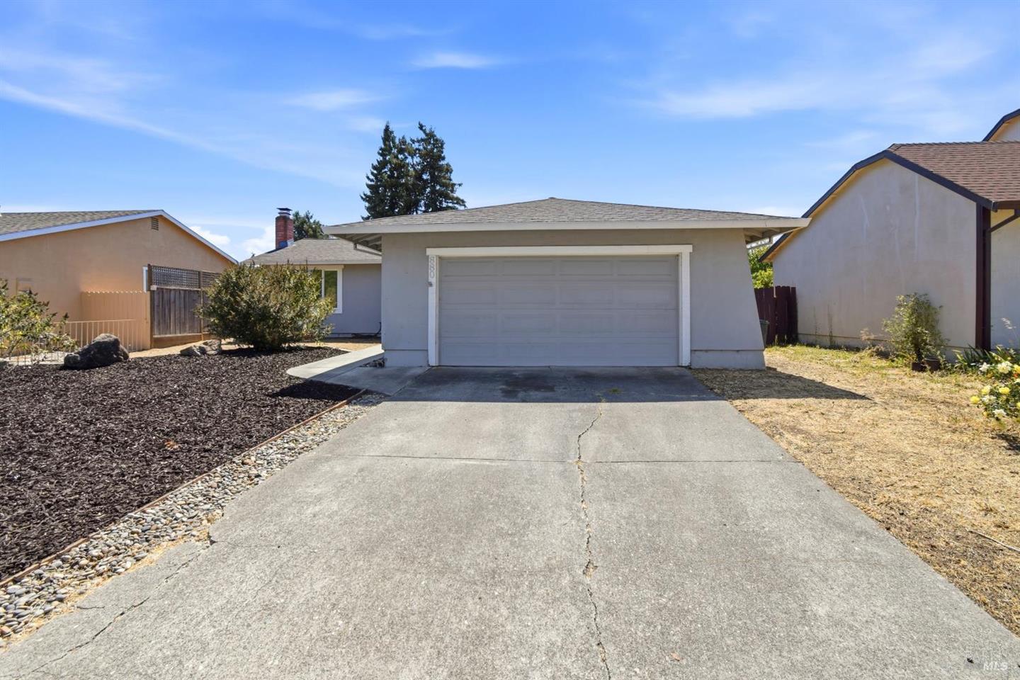 880 Crinella Drive photo 16