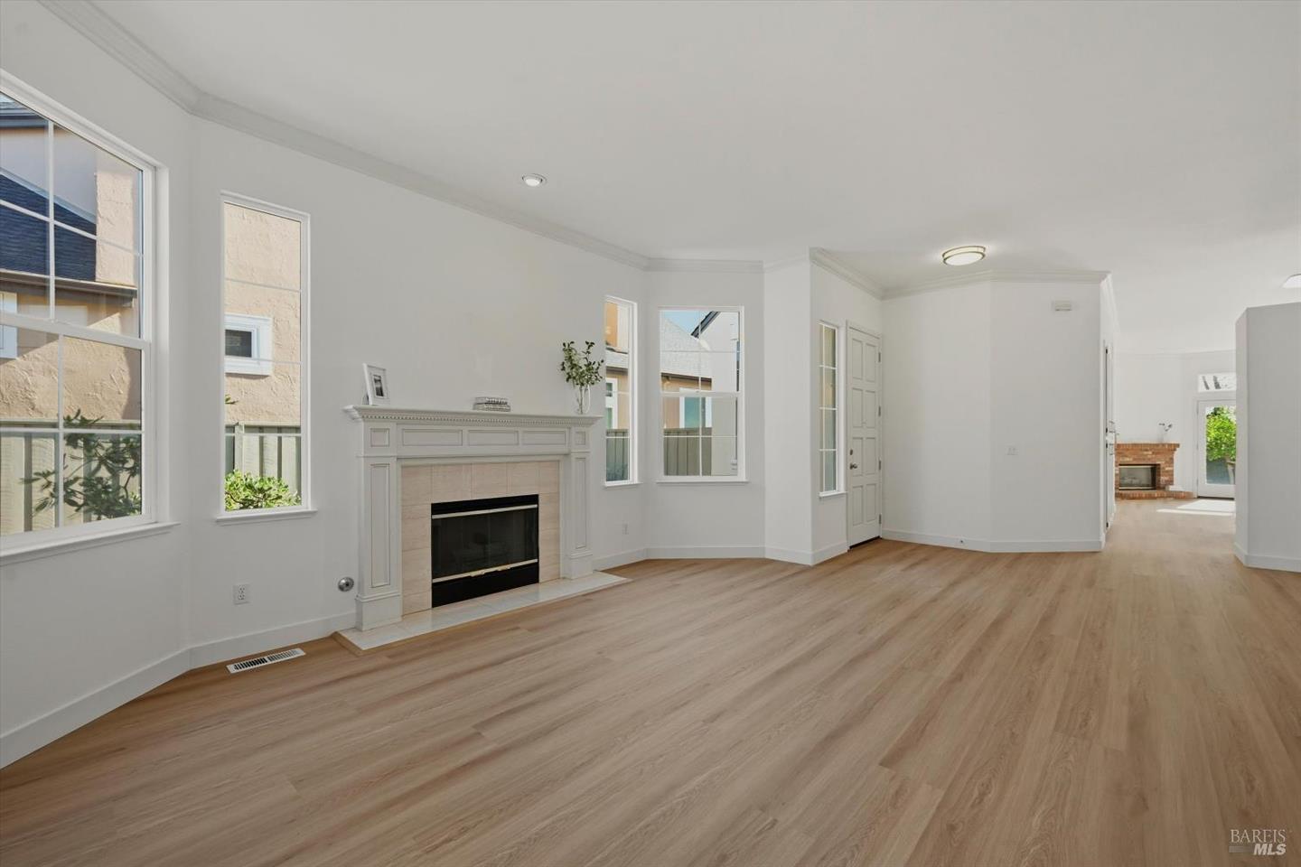 1834 Adobe Creek Drive photo 3