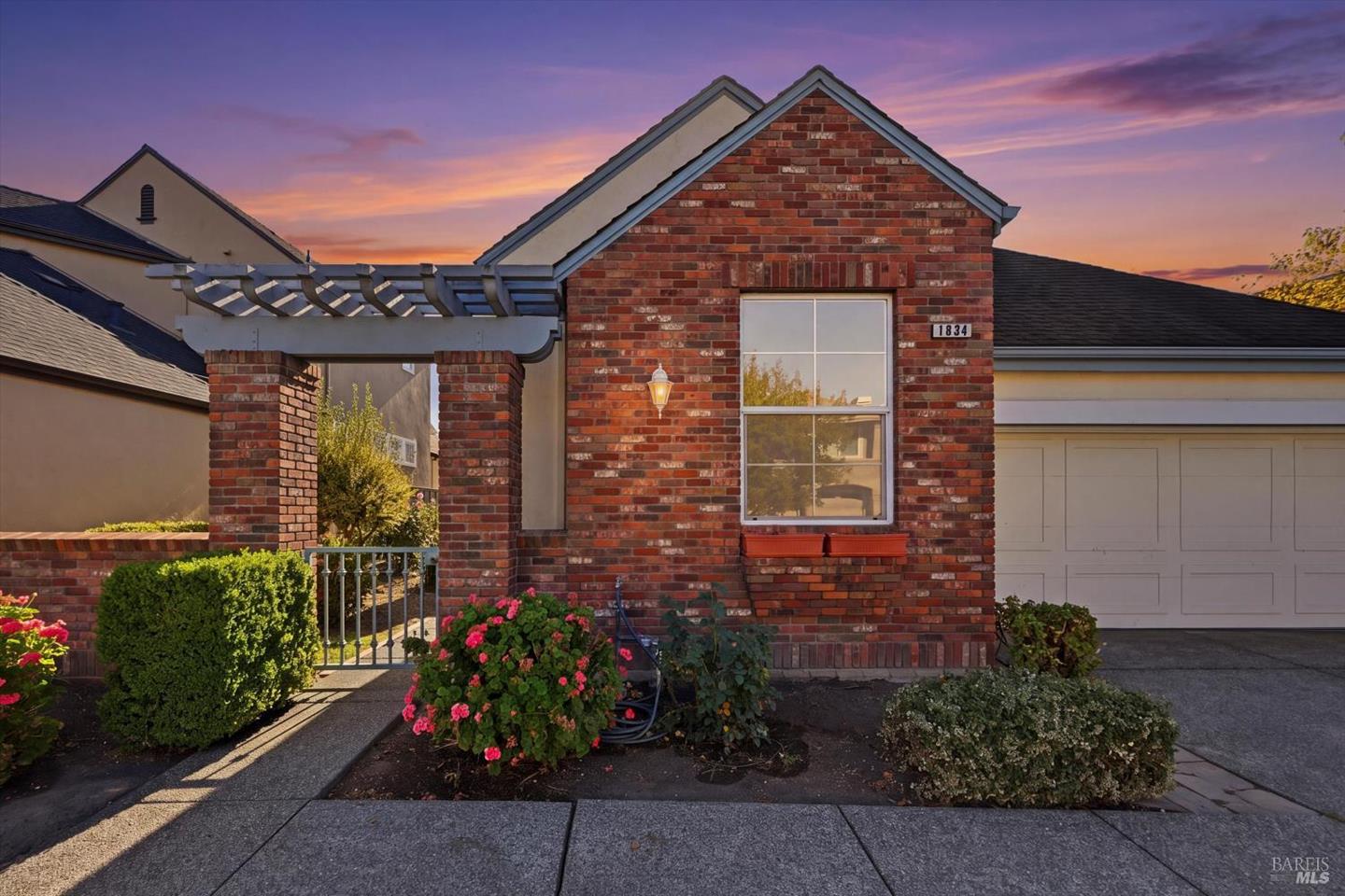 1834 Adobe Creek Drive photo 40