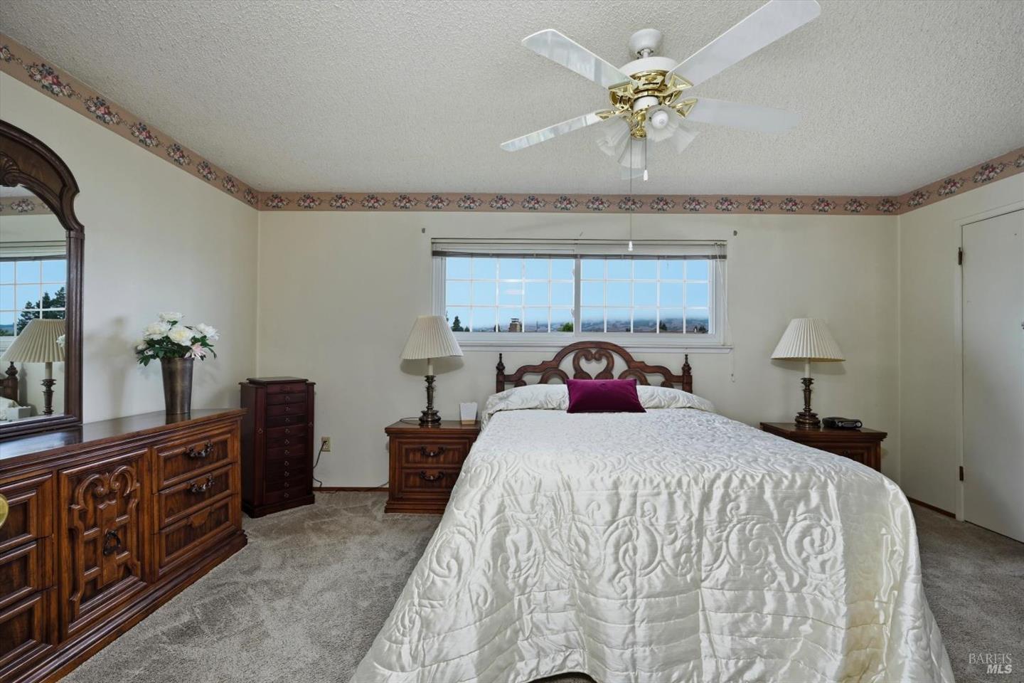 1657 Albin Way photo 22
