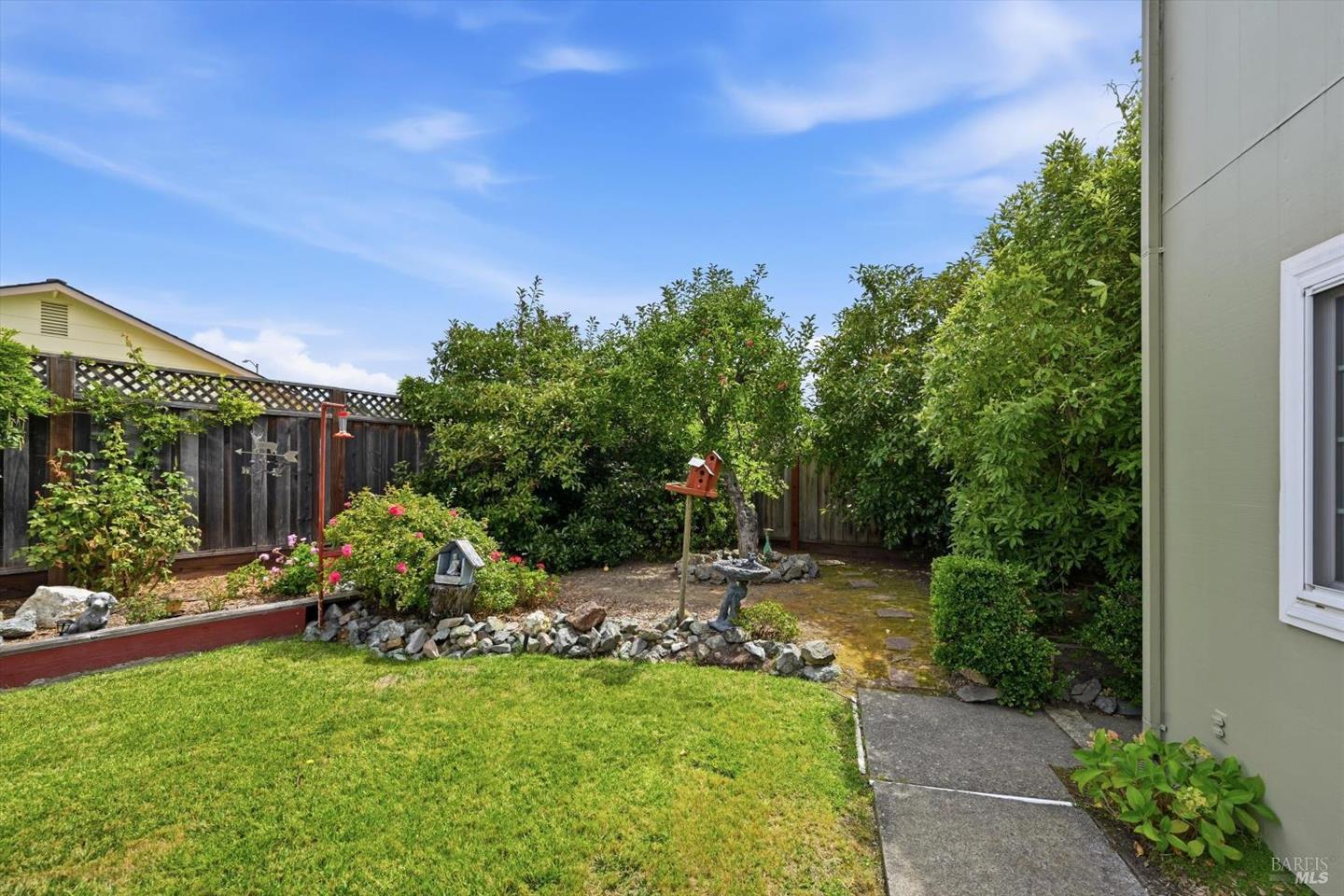 1657 Albin Way photo 31